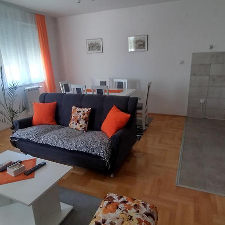 Apartman Maca Pirot Exterior photo
