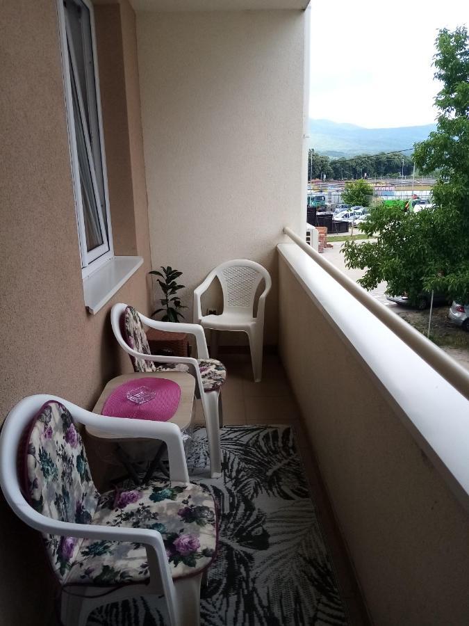 Apartman Maca Pirot Exterior photo