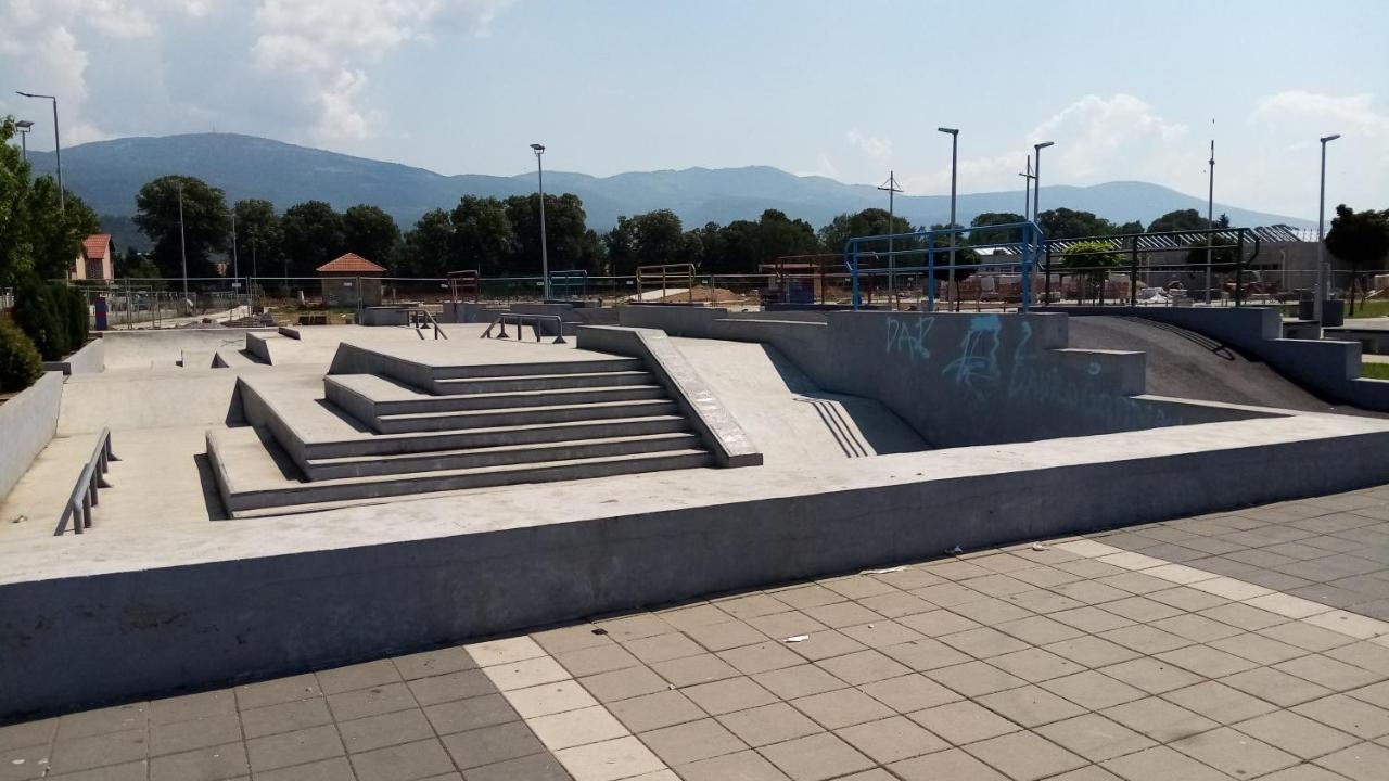 Apartman Maca Pirot Exterior photo