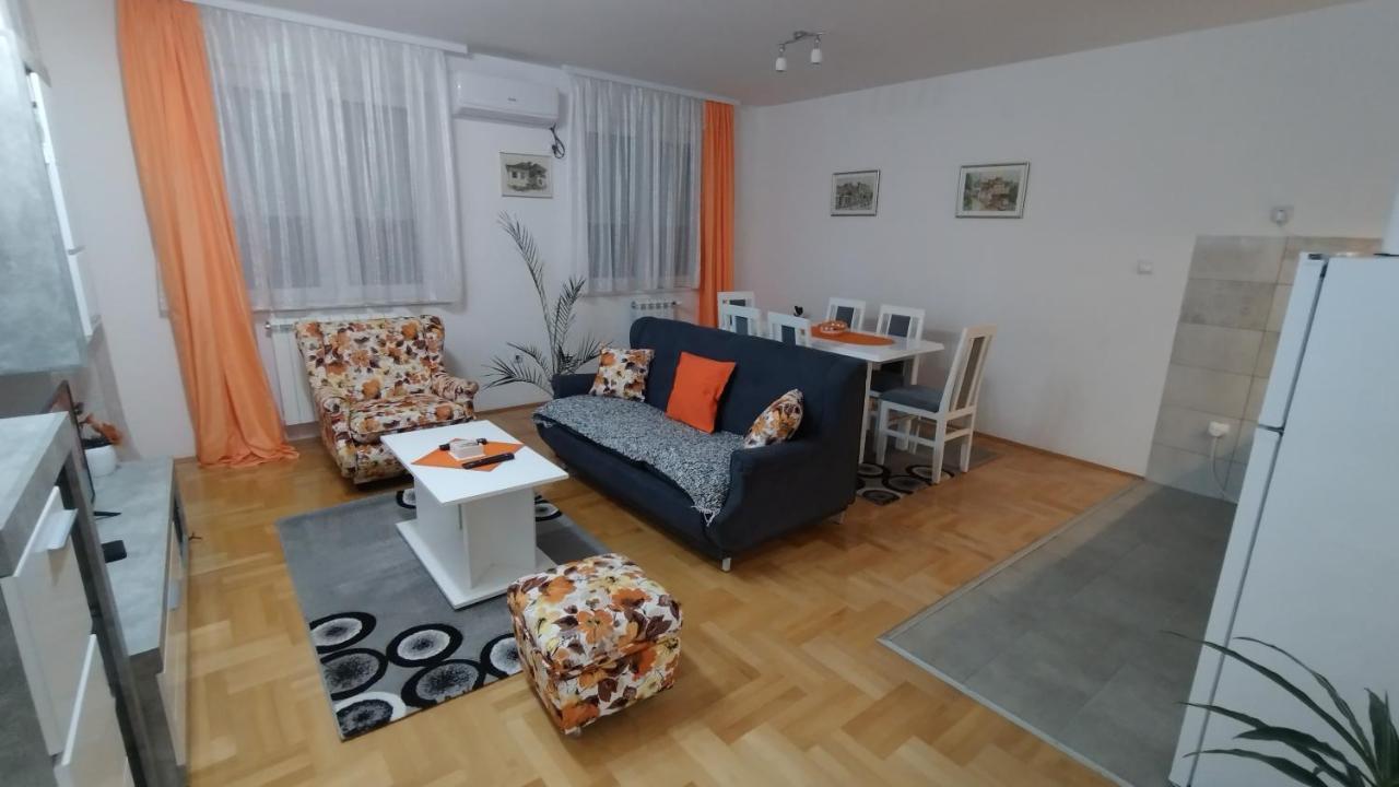 Apartman Maca Pirot Exterior photo