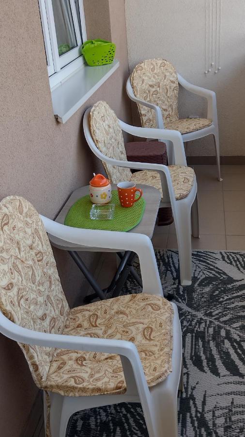 Apartman Maca Pirot Exterior photo
