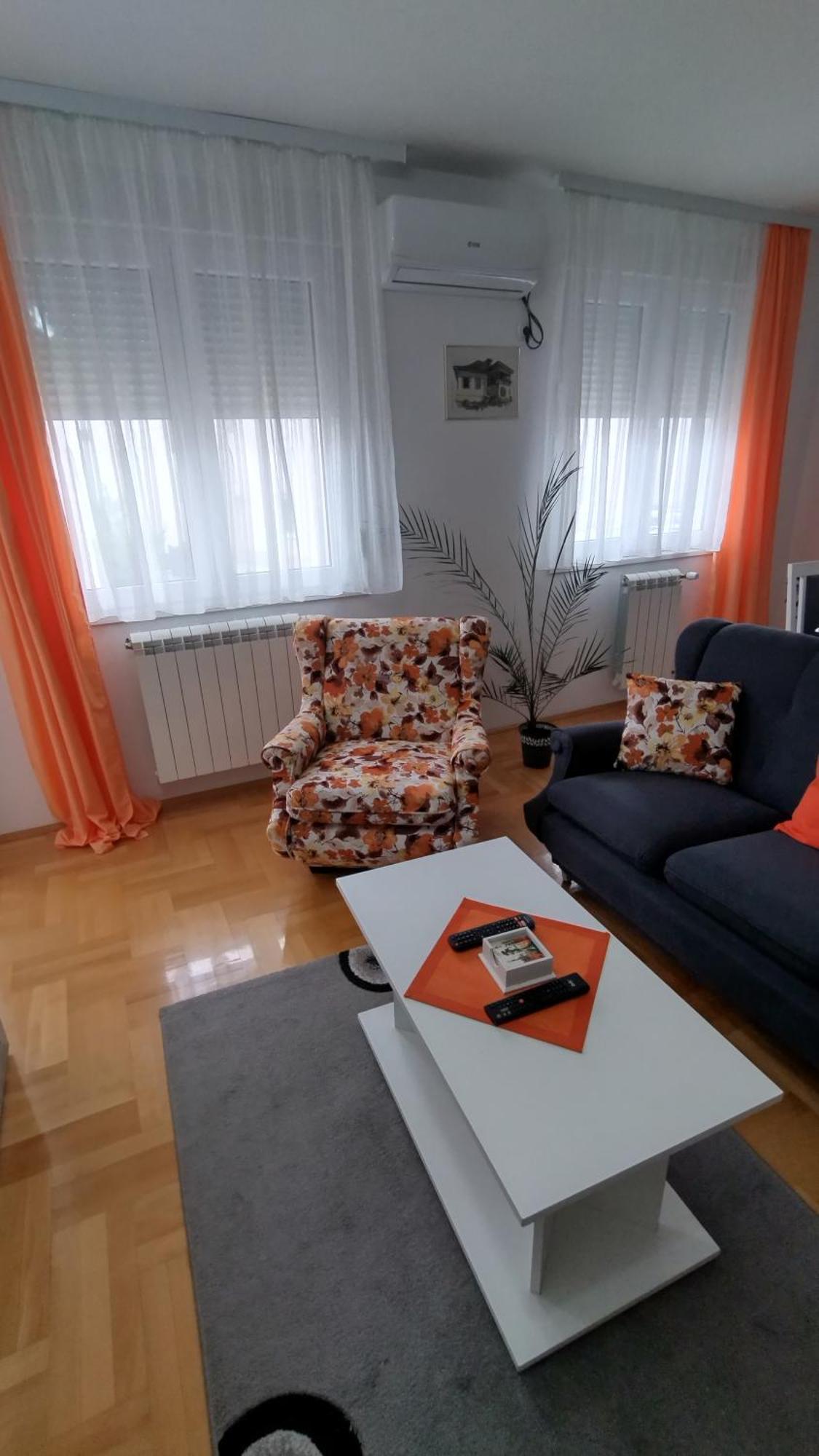 Apartman Maca Pirot Exterior photo